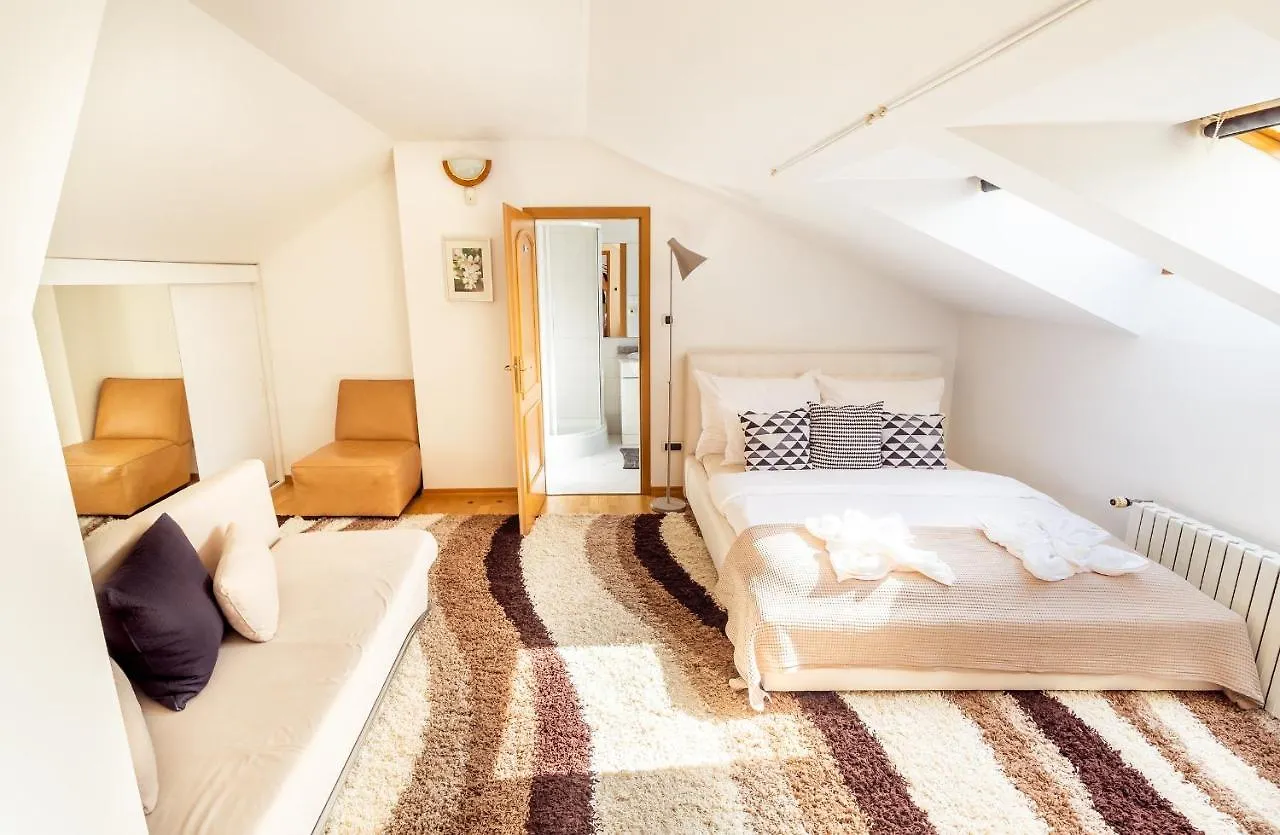 4Br 3Bath Balcony Central Harry Potter Penthouse Praga Appartamento