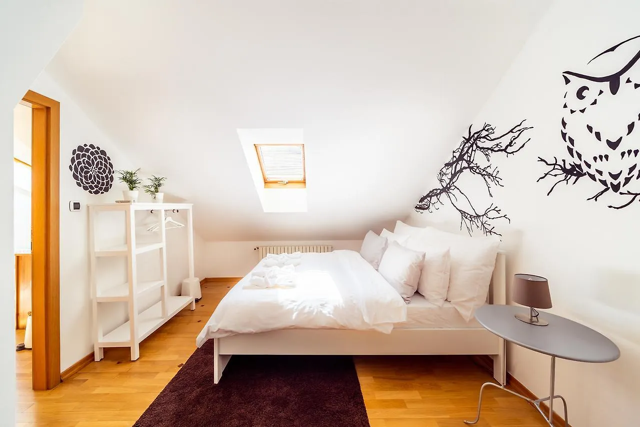 4Br 3Bath Balcony Central Harry Potter Penthouse Prague Apartment